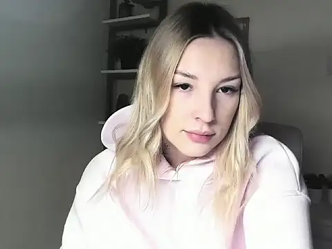 VelvetAngela online show from 02-18-26, 06:44