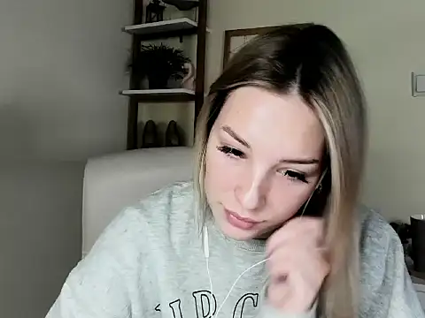 VelvetAngela online show from 02-12-26, 07:52