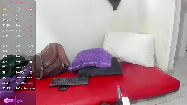 Snapshot of mature_gold1 chatting on 04-06-26, 12:06 mature gold1 online show from 04-06-26, 12:06