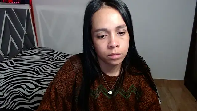 paula lopez   online show from 06-19-26, 09:42