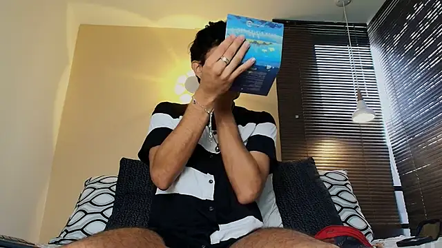 Snapshot of Damon_Salvarote_S chatting on 02-26-26, 07:47 Damon Salvarote S online show from 02-26-26, 07:47