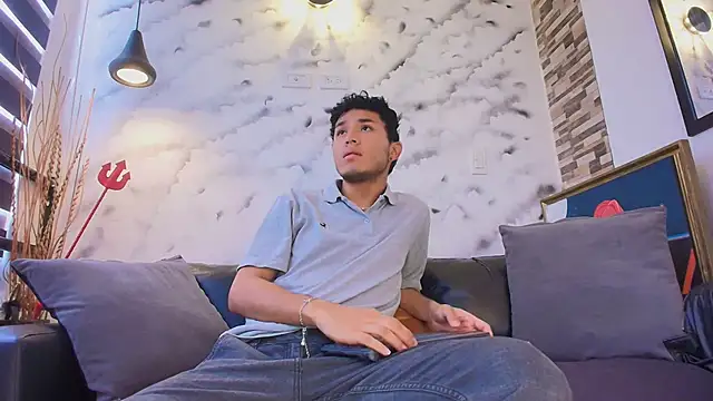 Snapshot of Damon_Salvarote_S chatting on 03-02-26, 06:37 Damon Salvarote S online show from 03-02-26, 06:37