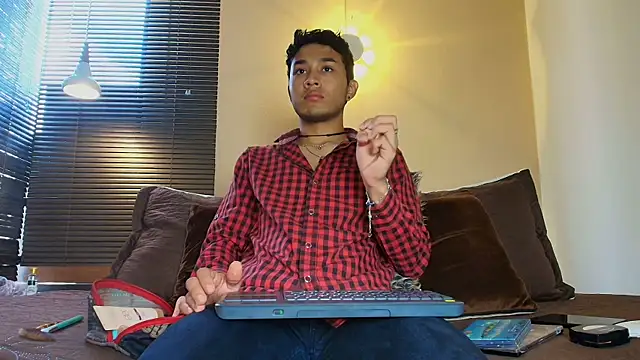 Snapshot of Damon_Salvarote_S chatting on 02-14-26, 07:47 Damon Salvarote S online show from 02-14-26, 07:47