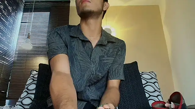 Snapshot of Damon_Salvarote_S chatting on 02-19-26, 07:44 Damon Salvarote S online show from 02-19-26, 07:44