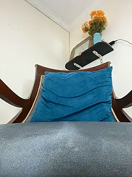 LilaRvsh online show from 07-18-26, 07:11