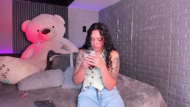 Magic ivone online show from 02-19-26, 12:02