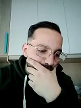 Snapshot of no-name15 chatting on 02-07-26, 09:06 no-name15 online show from 02-07-26, 09:06