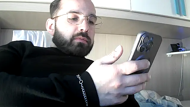 Snapshot of no-name15 chatting on 02-22-26, 03:02 no-name15 online show from 02-22-26, 03:02