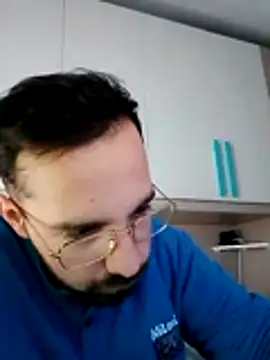 Snapshot of no-name15 chatting on 02-14-26, 08:36 no-name15 online show from 02-14-26, 08:36