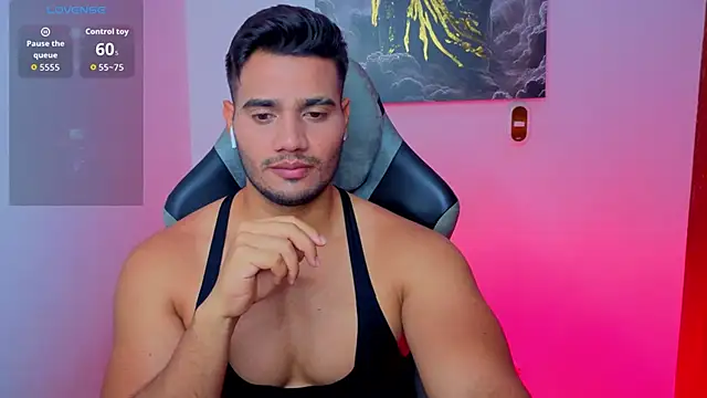 Snapshot of AndresRodriguez1 chatting on 05-28-26, 12:55 AndresRodriguez1 online show from 05-28-26, 12:55