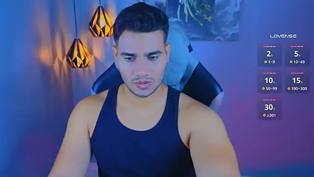 AndresRodriguez1 online show from 04-09-26, 10:49