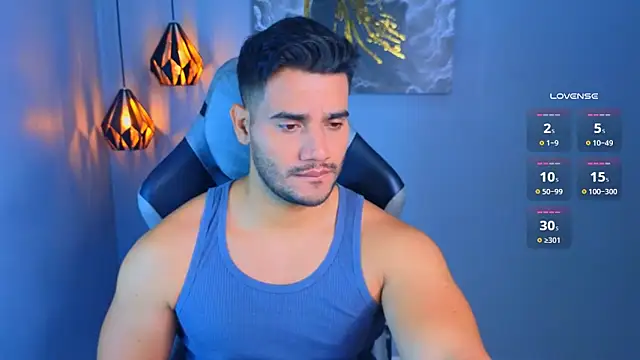 AndresRodriguez1 online show from 02-05-26, 12:01