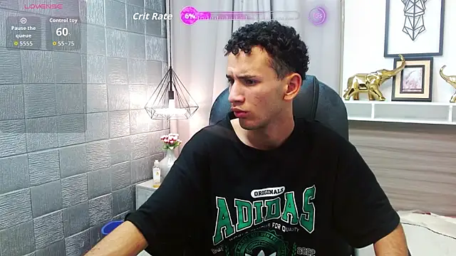 Snapshot of JDWhite18 chatting on 02-16-26, 02:43 JDWhite18 online show from 02-16-26, 02:43