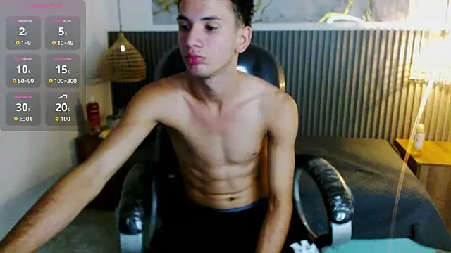 Snapshot of JDWhite18 chatting on 02-11-26, 03:28 JDWhite18 online show from 02-11-26, 03:28