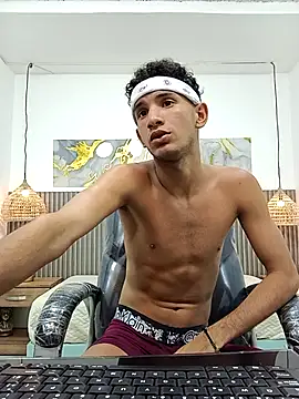 JDWhite18 online show from 04-10-26, 04:08