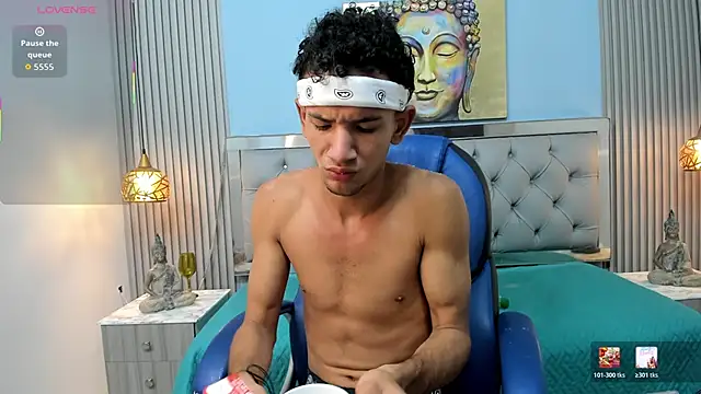 JDWhite18 online show from 04-13-26, 04:27