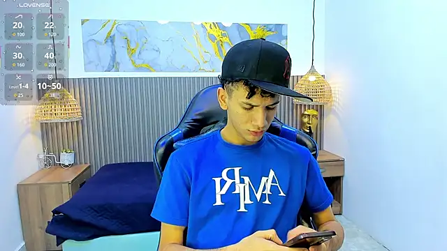Snapshot of JDWhite18 chatting on 07-19-26, 03:48 JDWhite18 online show from 07-19-26, 03:48