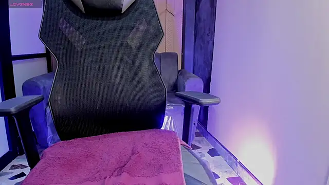 Snapshot of shaden_ chatting on 02-07-26, 09:34 shaden online show from 02-07-26, 09:34