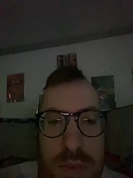 Snapshot of io1Elian chatting on 04-15-26, 03:05 io1Elian online show from 04-15-26, 03:05