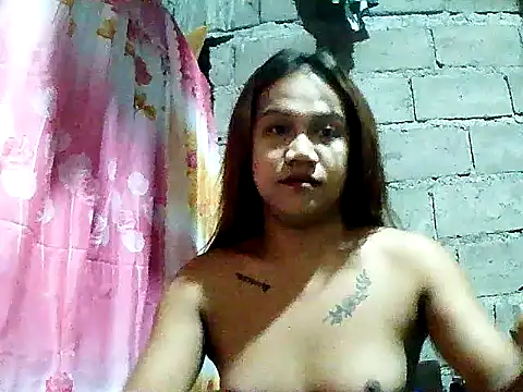 Snapshot of Queen-barbie chatting on 02-03-26, 03:50 Queen-barbie online show from 02-03-26, 03:50