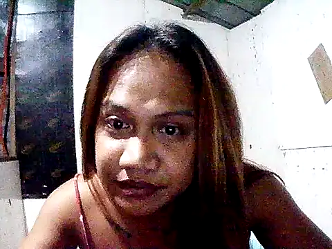 Snapshot of Queen-barbie chatting on 02-06-26, 04:58 Queen-barbie online show from 02-06-26, 04:58