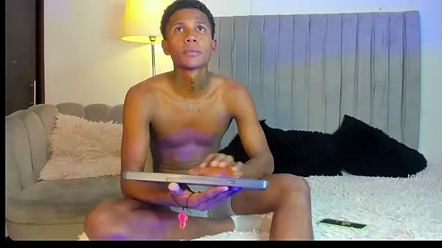 im oleiderr online show from 02-01-26, 04:33