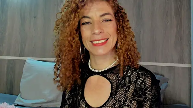 Snapshot of Brynaa chatting on 06-05-26, 05:12 Brynaa online show from 06-05-26, 05:12