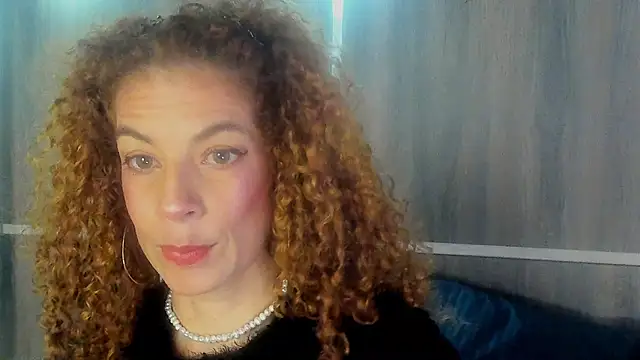 Snapshot of Brynaa chatting on 05-30-26, 05:25 Brynaa online show from 05-30-26, 05:25