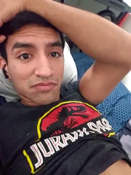 Yoloso33 online show from 02-01-26, 06:22