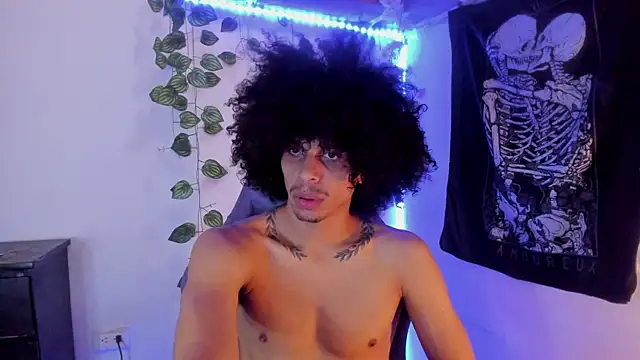 Aaron Hopper online show from 02-25-26, 01:22