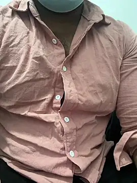 Snapshot of couple7v17d chatting on 02-19-26, 04:59 couple7v17d online show from 02-19-26, 04:59