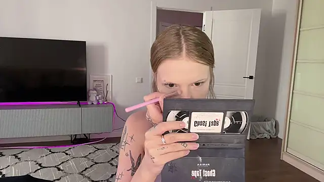 Snapshot of DannSago chatting on 02-19-26, 09:39 DannSago online show from 02-19-26, 09:39