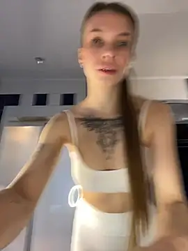 Snapshot of ElyseeXXX chatting on 02-07-26, 12:07 ElyseeXXX online show from 02-07-26, 12:07