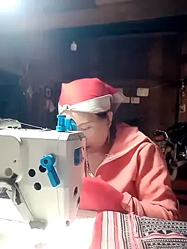 Snapshot of cana4455 chatting on 02-15-26, 05:52 cana4455 online show from 02-15-26, 05:52