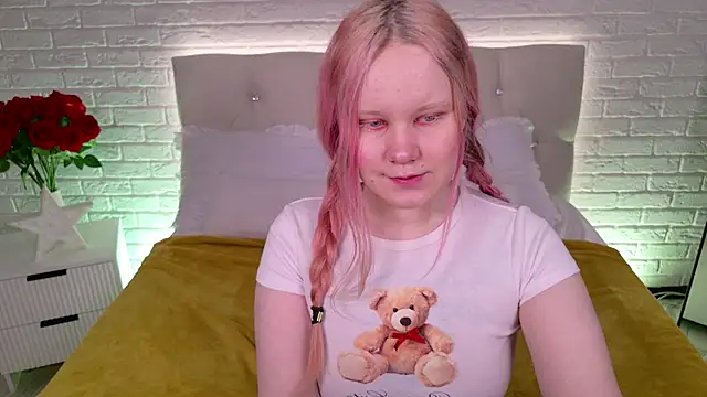 AnnieVibe online show from 03-23-26, 05:35