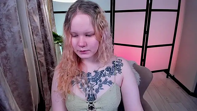 Snapshot of AnnieVibe chatting on 02-20-26, 05:37 AnnieVibe online show from 02-20-26, 05:37