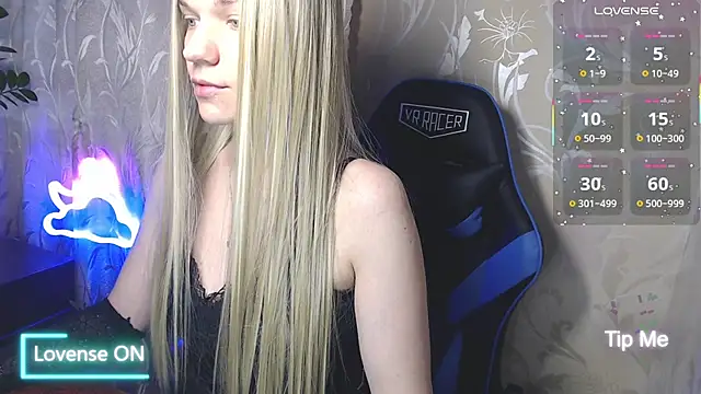 Snapshot of Shiny_Victoria chatting on 05-16-26, 10:36 Shiny Victoria online show from 05-16-26, 10:36
