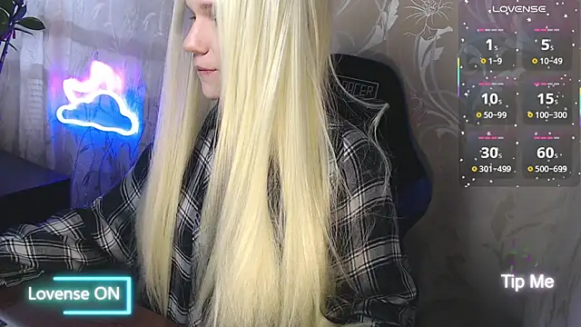 Shiny Victoria online show from 03-15-26, 08:54