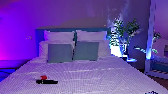 Snapshot of Candyyy____ chatting on 04-16-26, 12:39 Candyyy online show from 04-16-26, 12:39