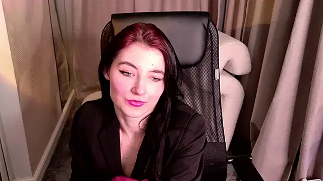 NicoleLuxe online show from 02-12-26, 03:34