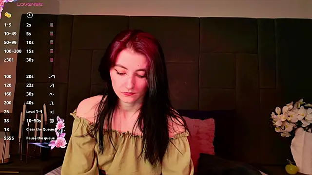 NicoleLuxe online show from 04-29-26, 06:14