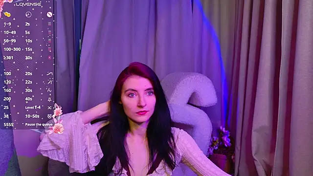 NicoleLuxe online show from 05-08-26, 05:39