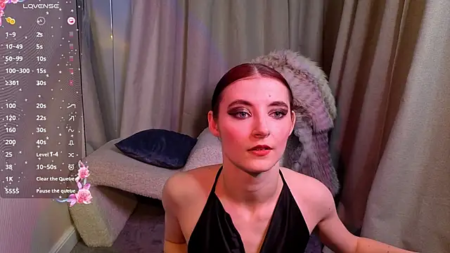 NicoleLuxe online show from 04-02-26, 08:04