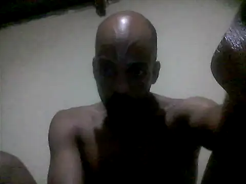 LanguidRunabout online show from 05-12-26, 06:36