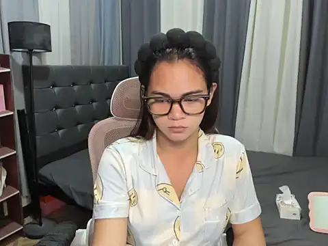 TinyCock Rein online show from 03-10-26, 08:46