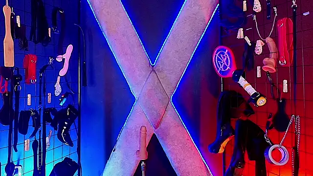 Candyqueen bdsm  online show from 02-08-26, 03:26