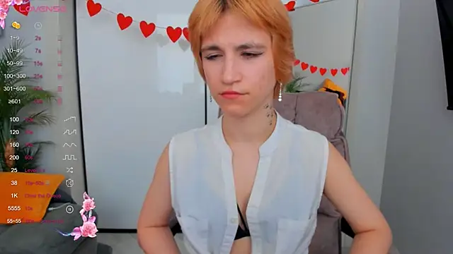 AutumnWhisper online show from 04-12-26, 03:15