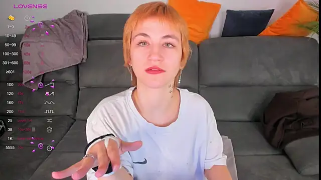 AutumnWhisper online show from 03-04-26, 09:00