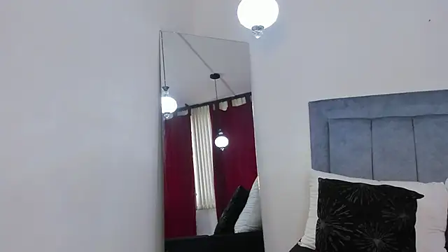 Snapshot of Atenis_thompson chatting on 06-05-26, 07:08 Atenis thompson online show from 06-05-26, 07:08