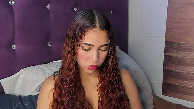 LiaHansson00 online show from 06-18-26, 04:23
